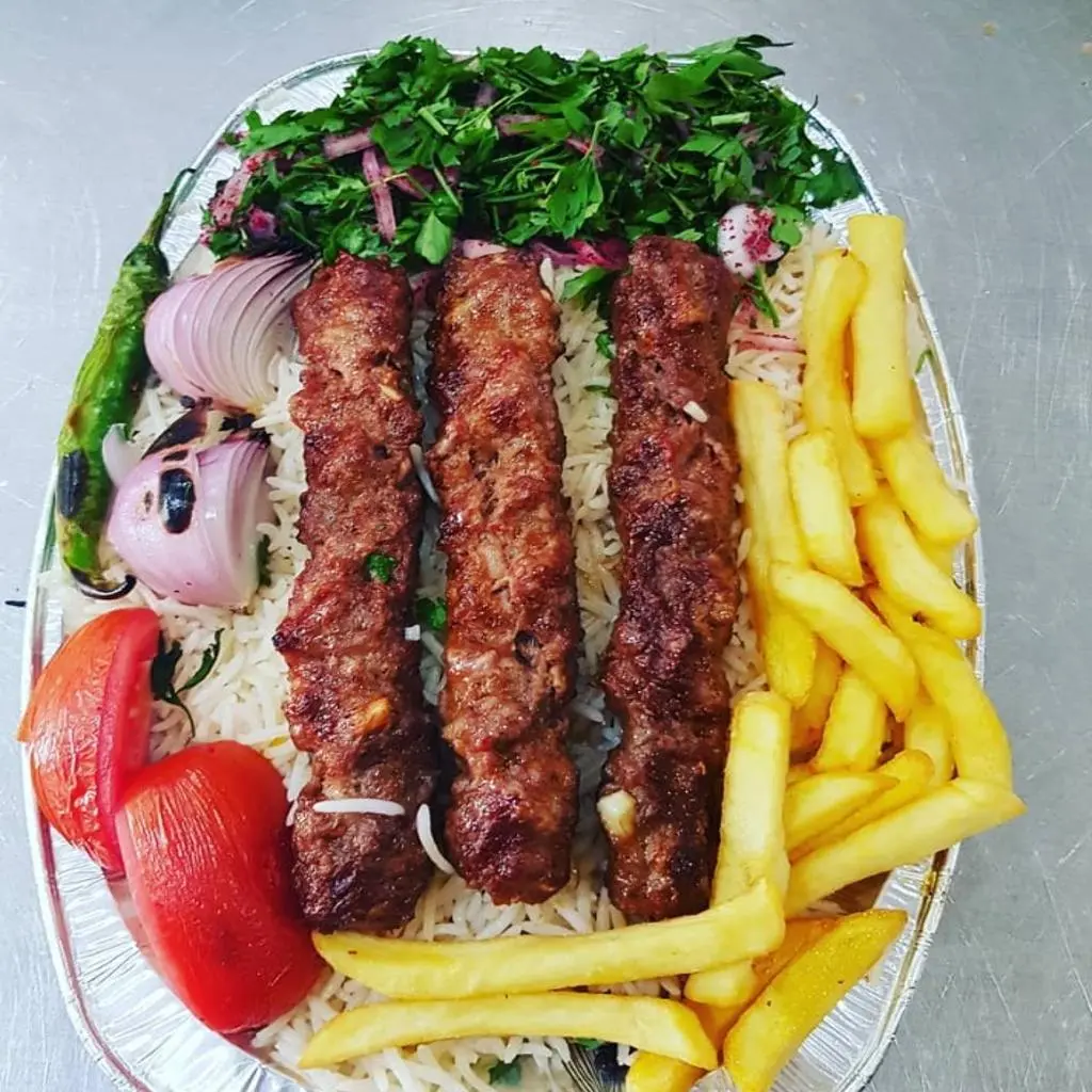 كباب لحم مع رز